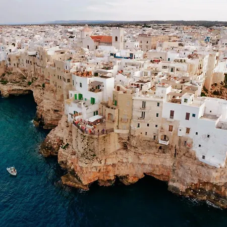 Casa Gelso , * Polignano a Mare